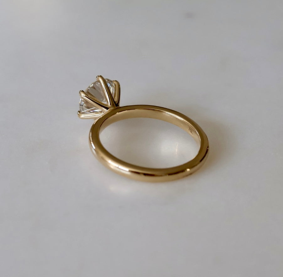 2ct Round Brilliant Cut Diamond Solitaire Ring Yellow Gold