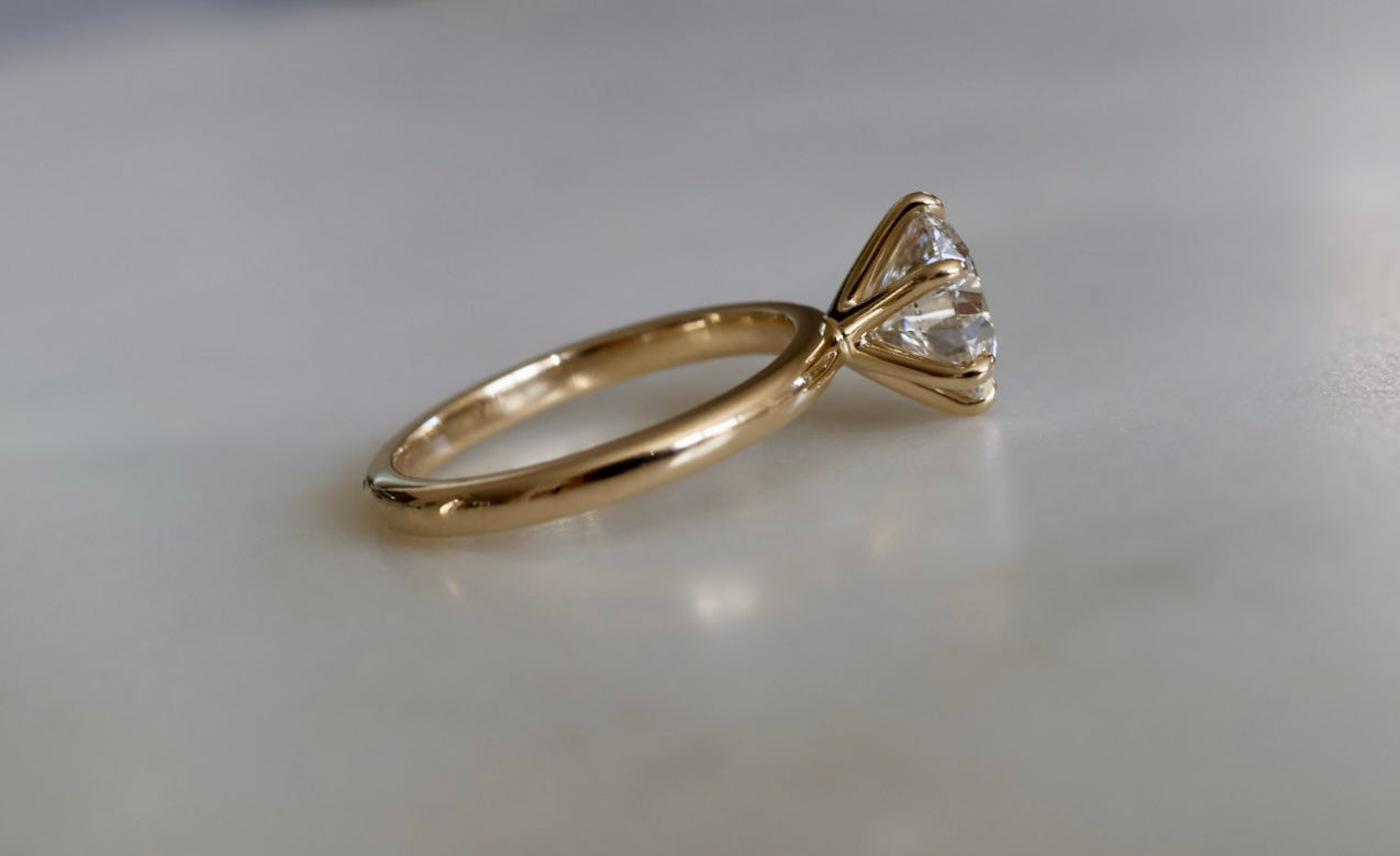 2ct Round Brilliant Cut Diamond Solitaire Ring Yellow Gold