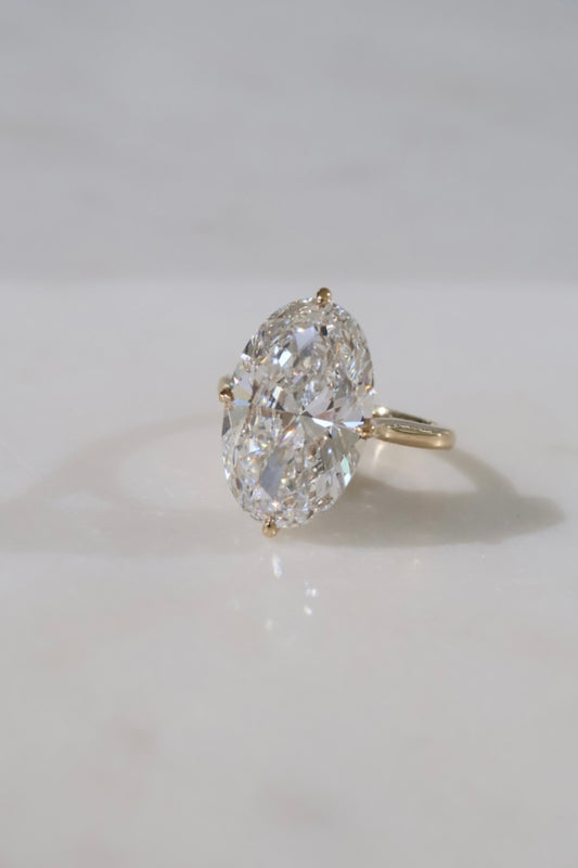 Stella - 7ct Elongated Oval Ring
