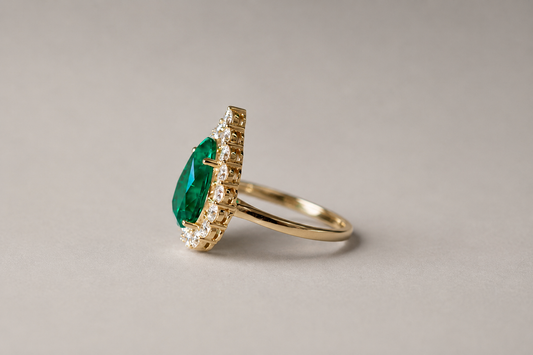 Viata| 5ct Pear Cut Columbian Emerald & Diamond Ring