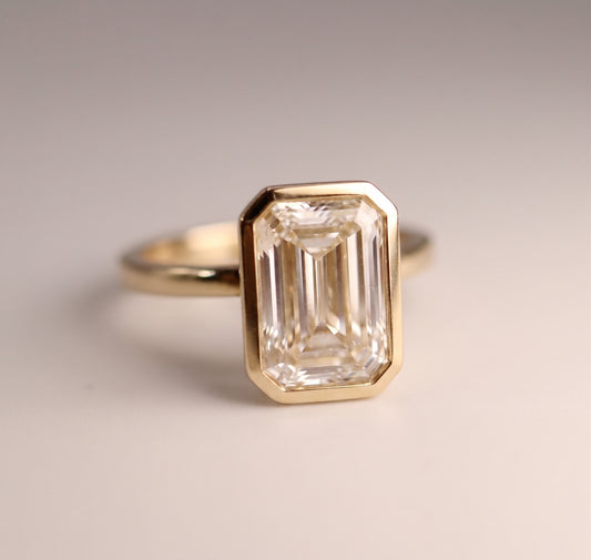 Hannah | 5ct Bezel Set Emerald Cut Diamond Ring