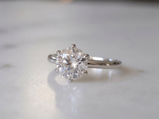Emma - 3ct Round Brilliant Lab-Grown Diamond Solitaire Ring in 18kt Gold