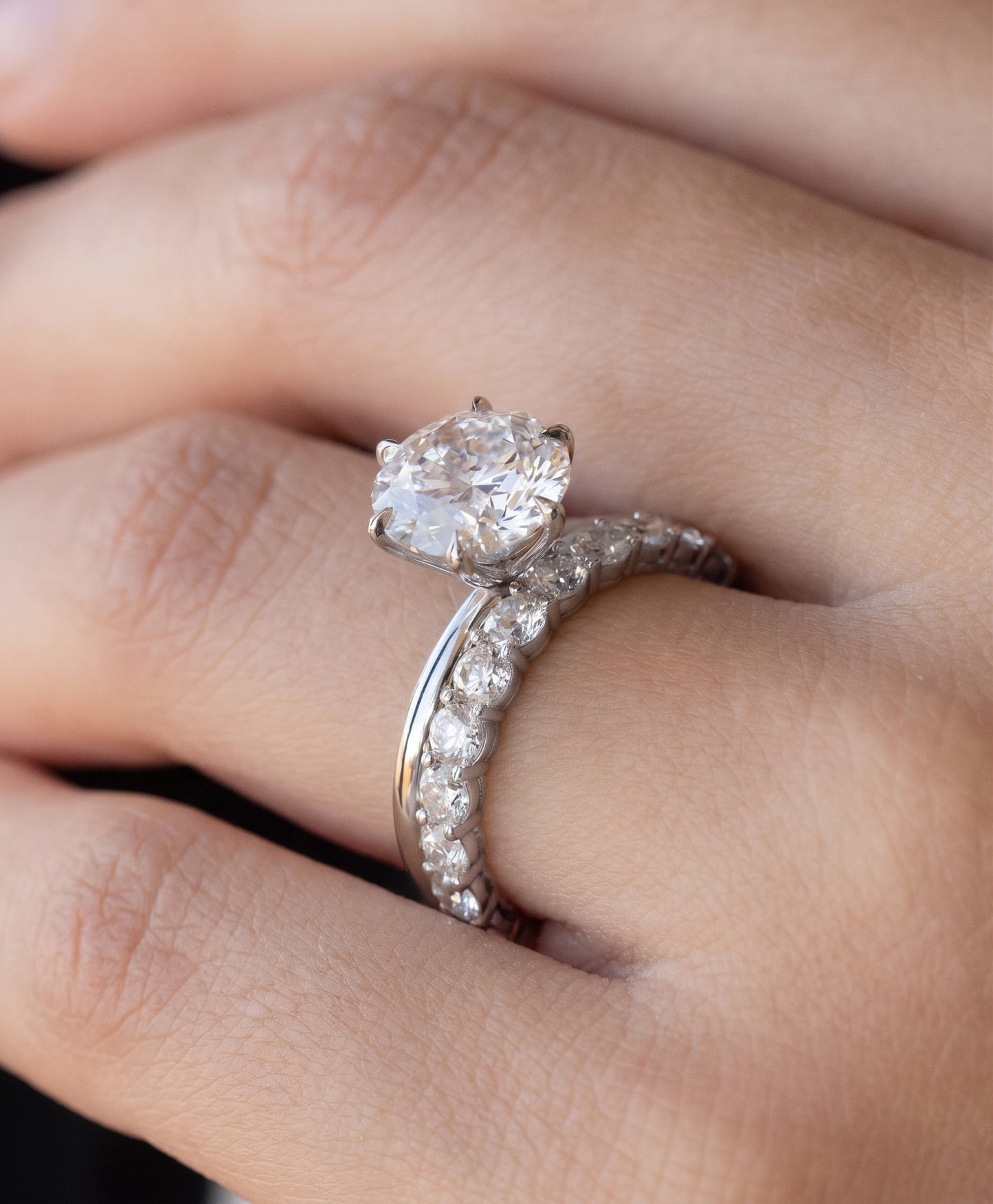 Emma - 3ct Round Brilliant Lab-Grown Diamond Solitaire Ring in 18kt Gold
