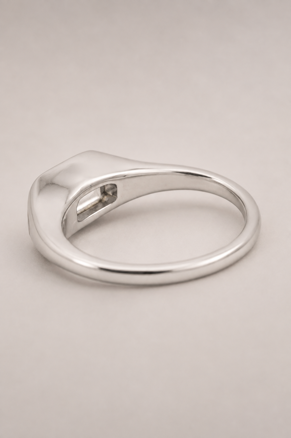Elias | Emerald Cut East West Ring