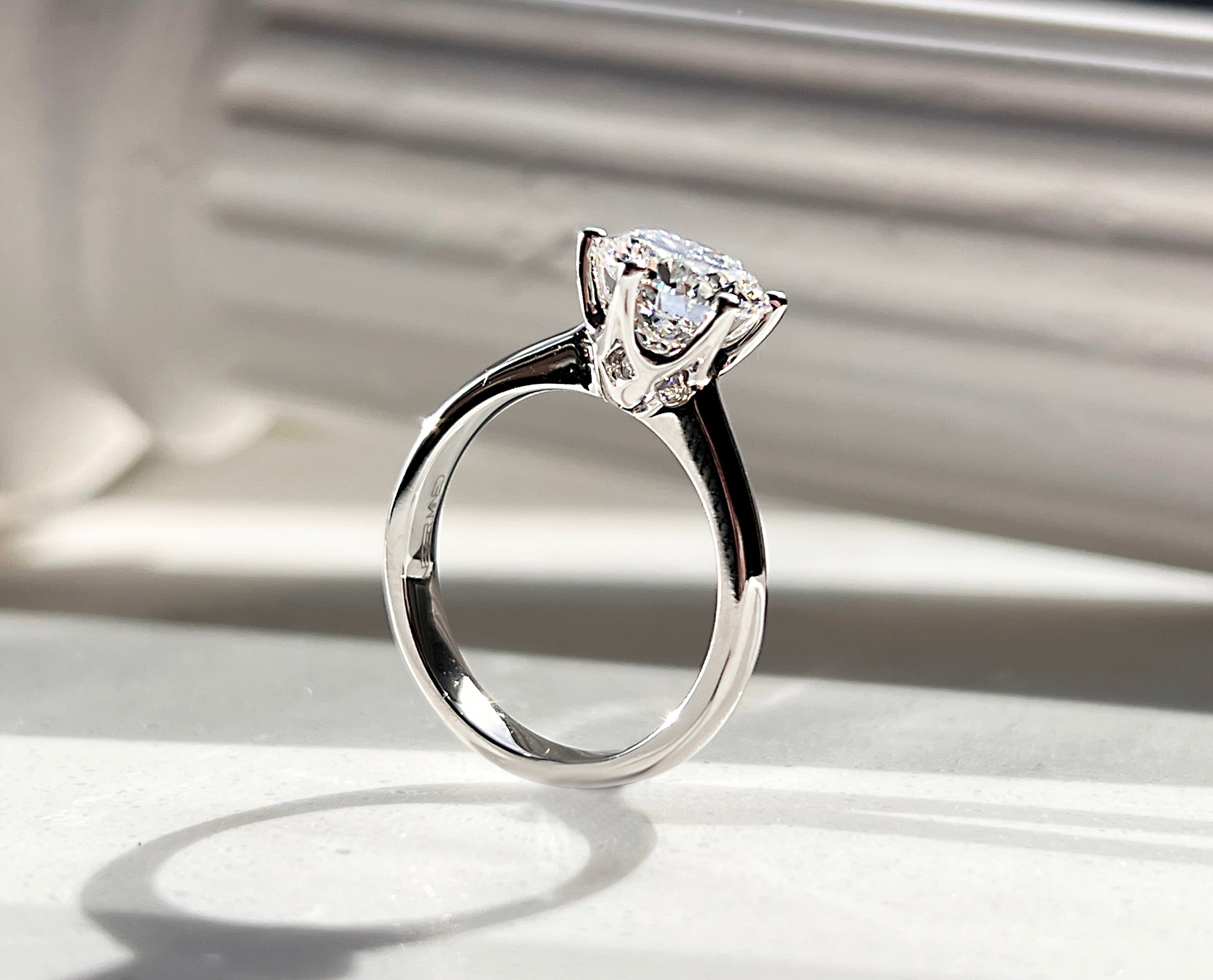 2ct Round Diamond Solitaire Ring 18kt White Gold