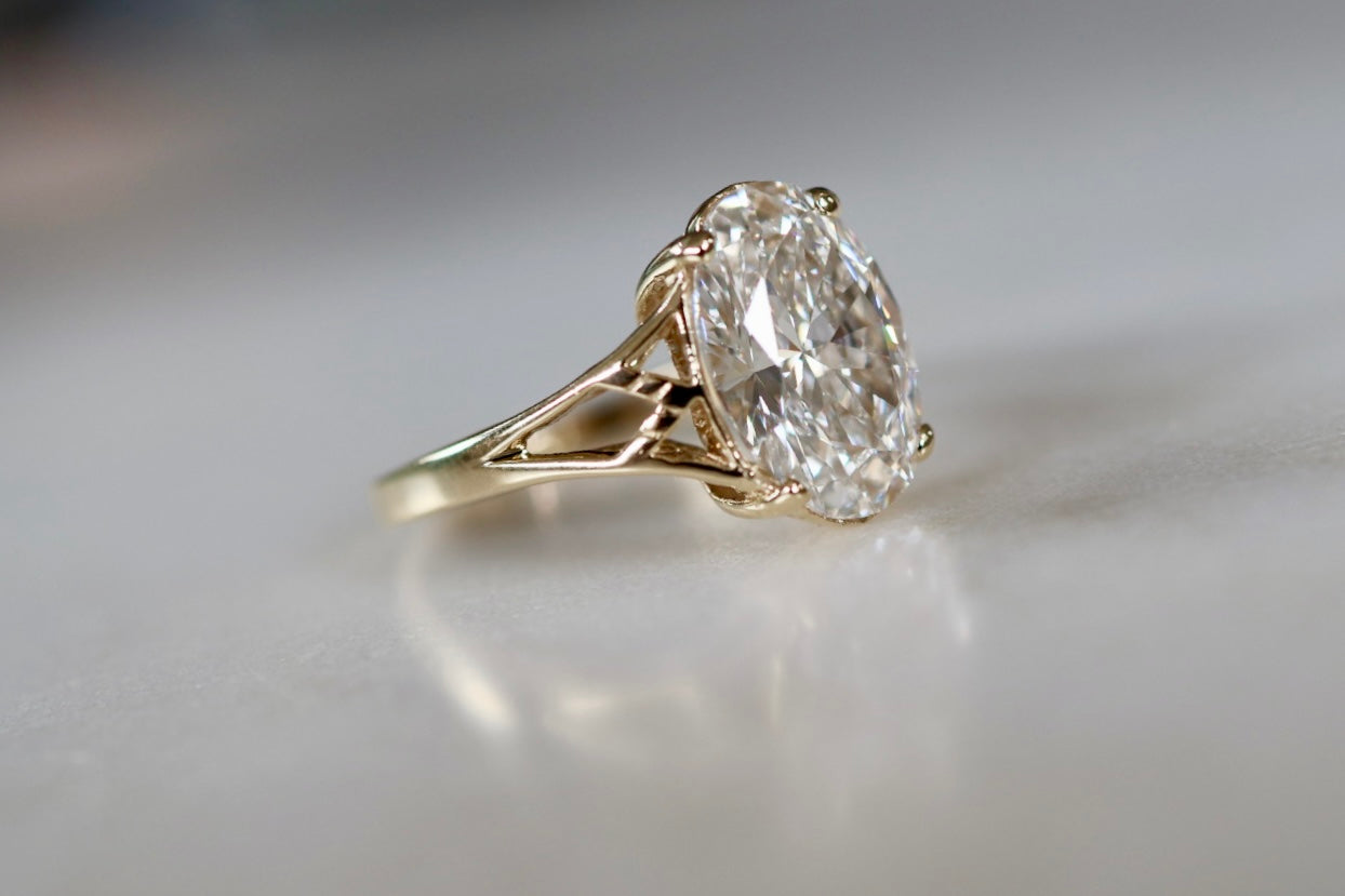 Vallora - 3.5ct Oval Diamond Cathedral Style Solitaire Yellow Gold