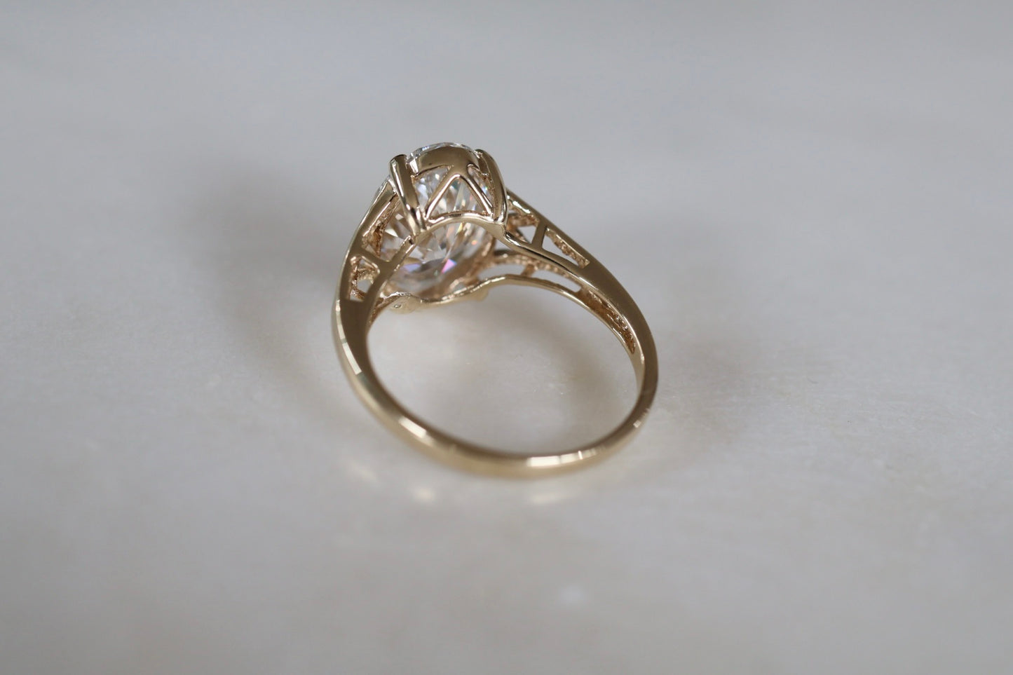 Vallora - 3.5ct Oval Diamond Cathedral Style Solitaire Yellow Gold