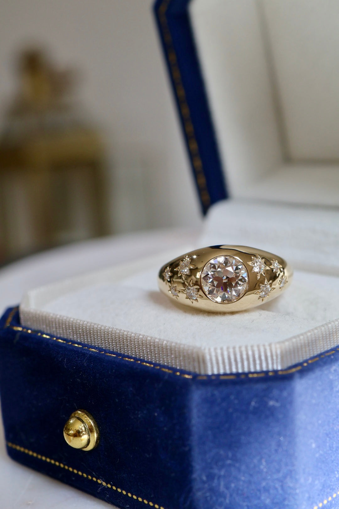 Etoile - Old European Cut Diamond Starburst Ring Yellow Gold