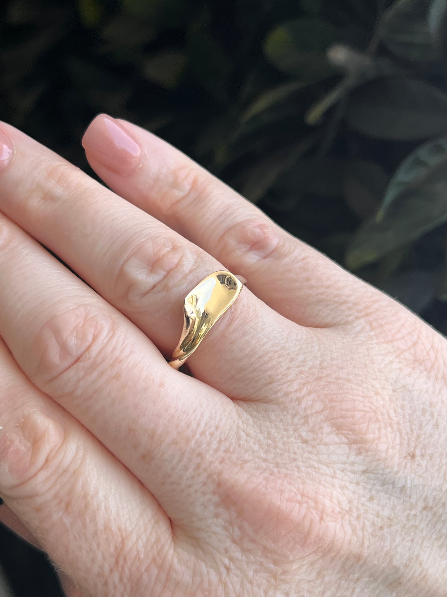 Báyou - Organic Style Yellow Gold Ring