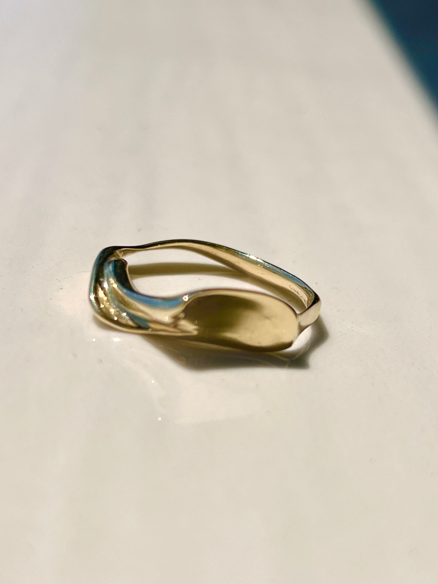 Báyou - Organic Style Yellow Gold Ring