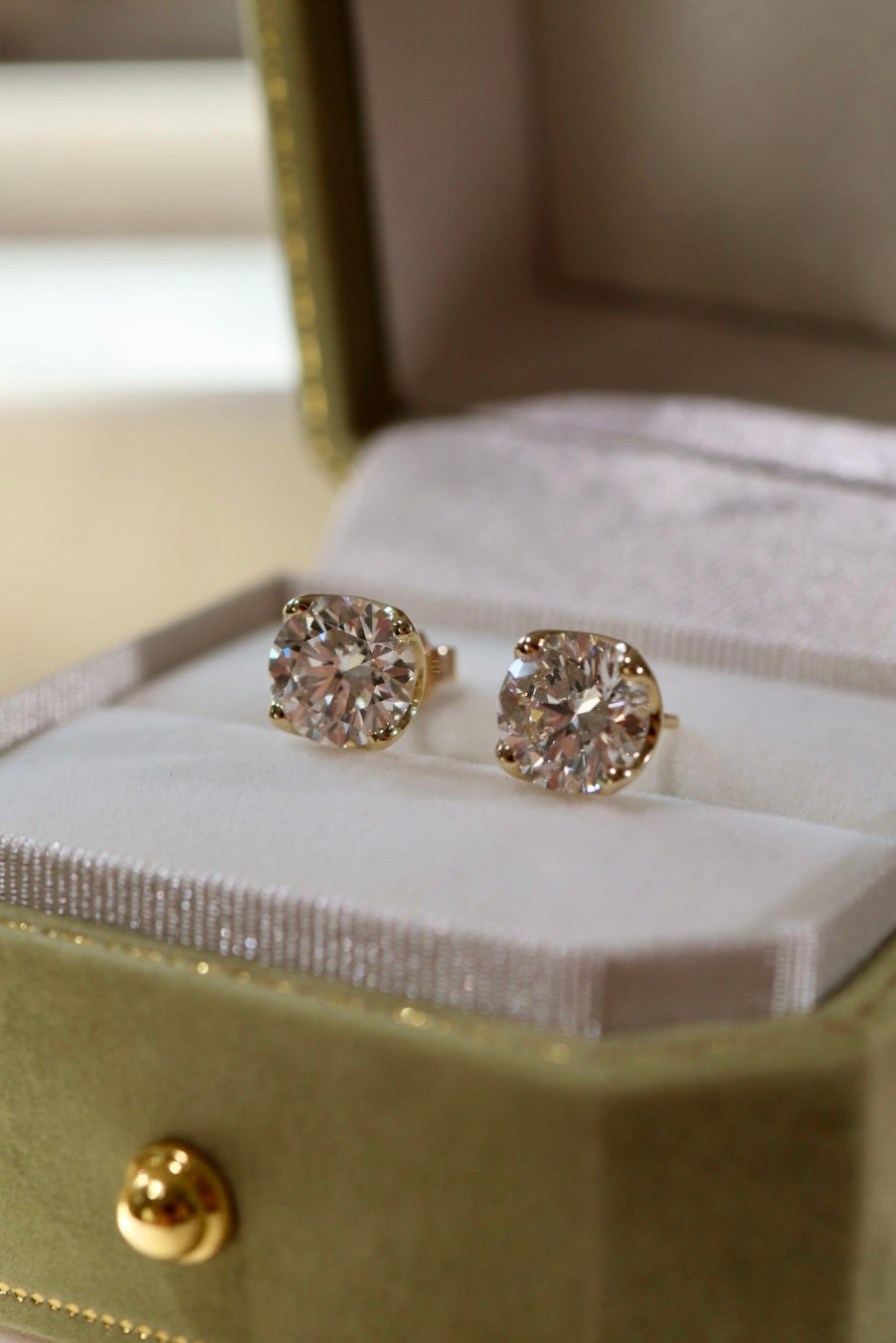 Opportunity Buy - 4.02ct Tulip Style Diamond Studs Yellow Gold