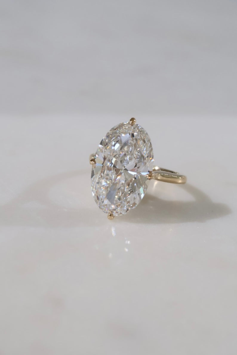 Stella - 7ct Elongated Oval Ring