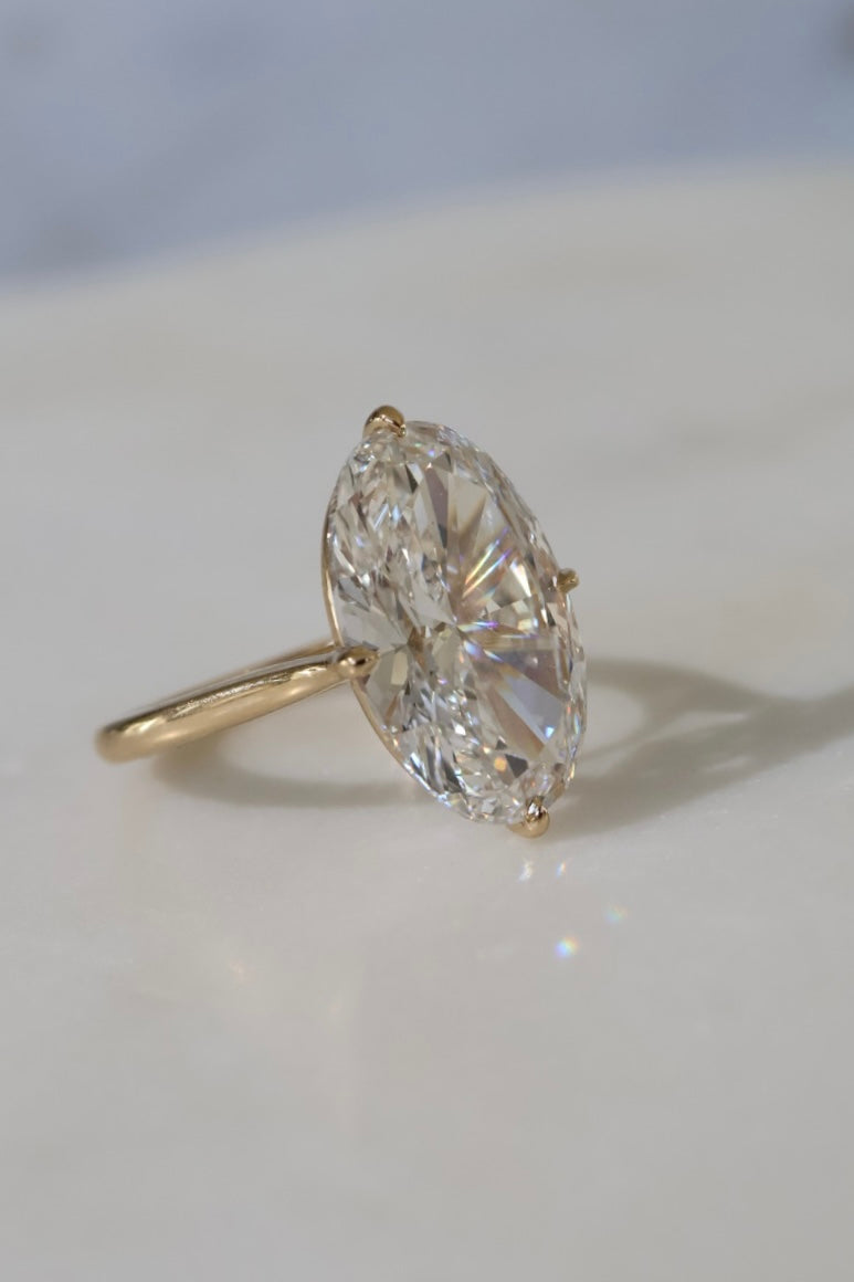 Stella - 7ct Elongated Oval Ring