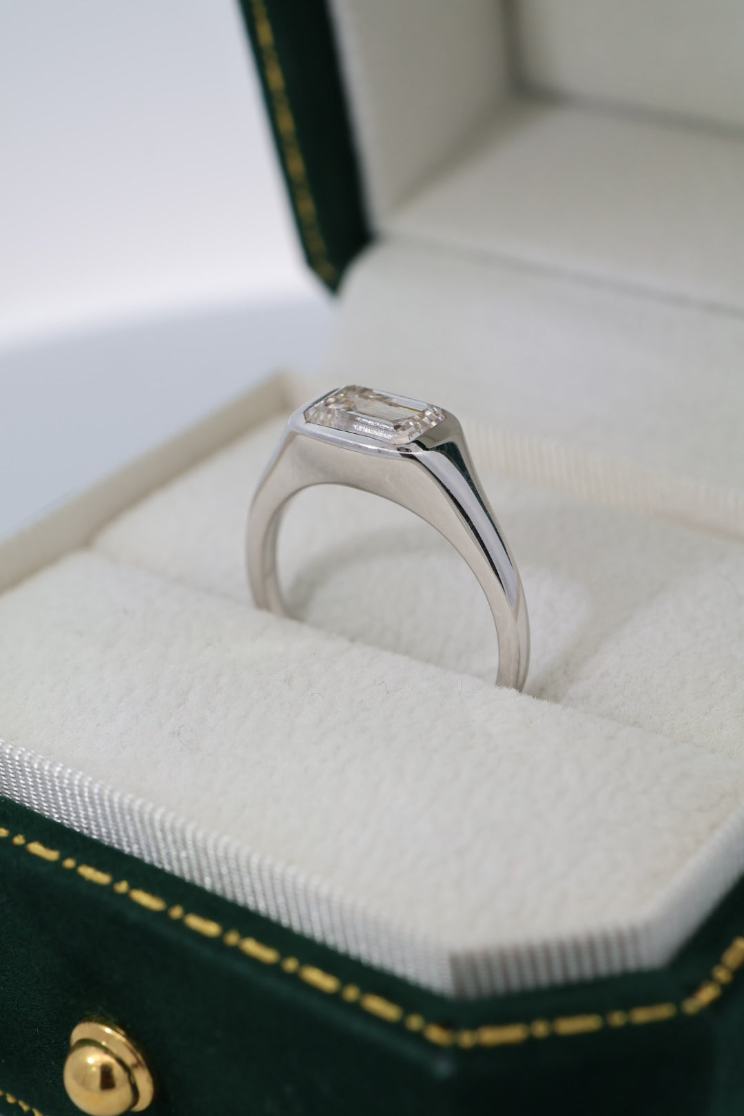 Elias | Emerald Cut East West Ring