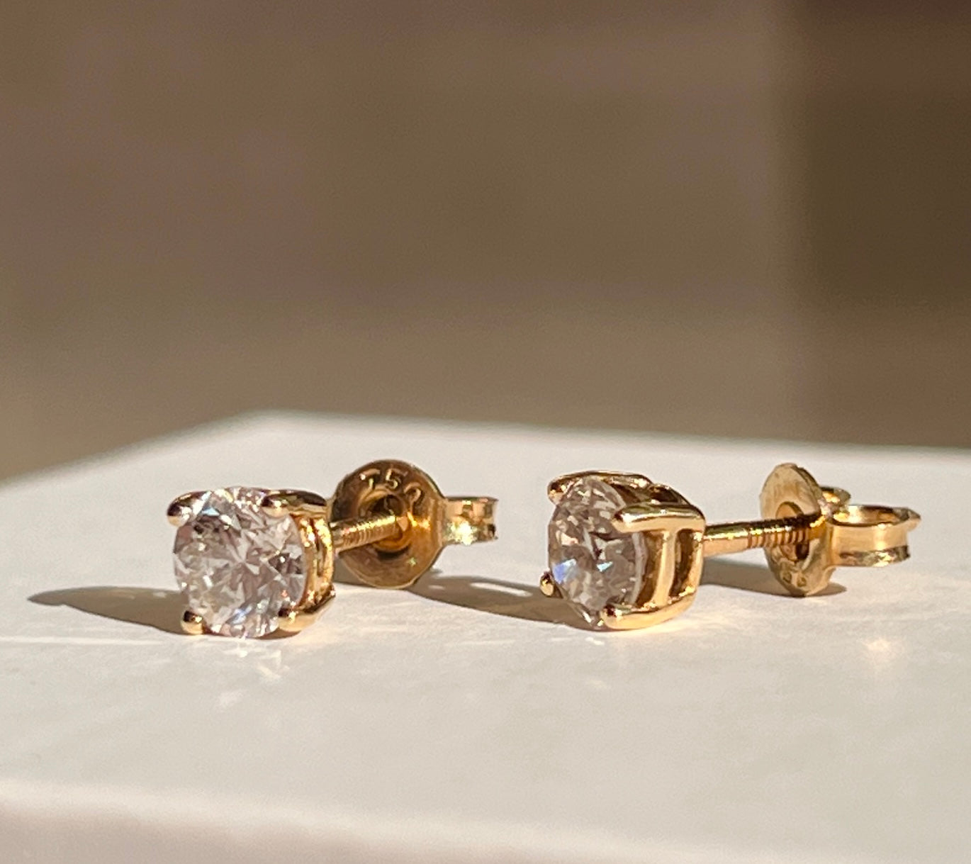 Natural Diamond Studs 18ct Yellow Gold