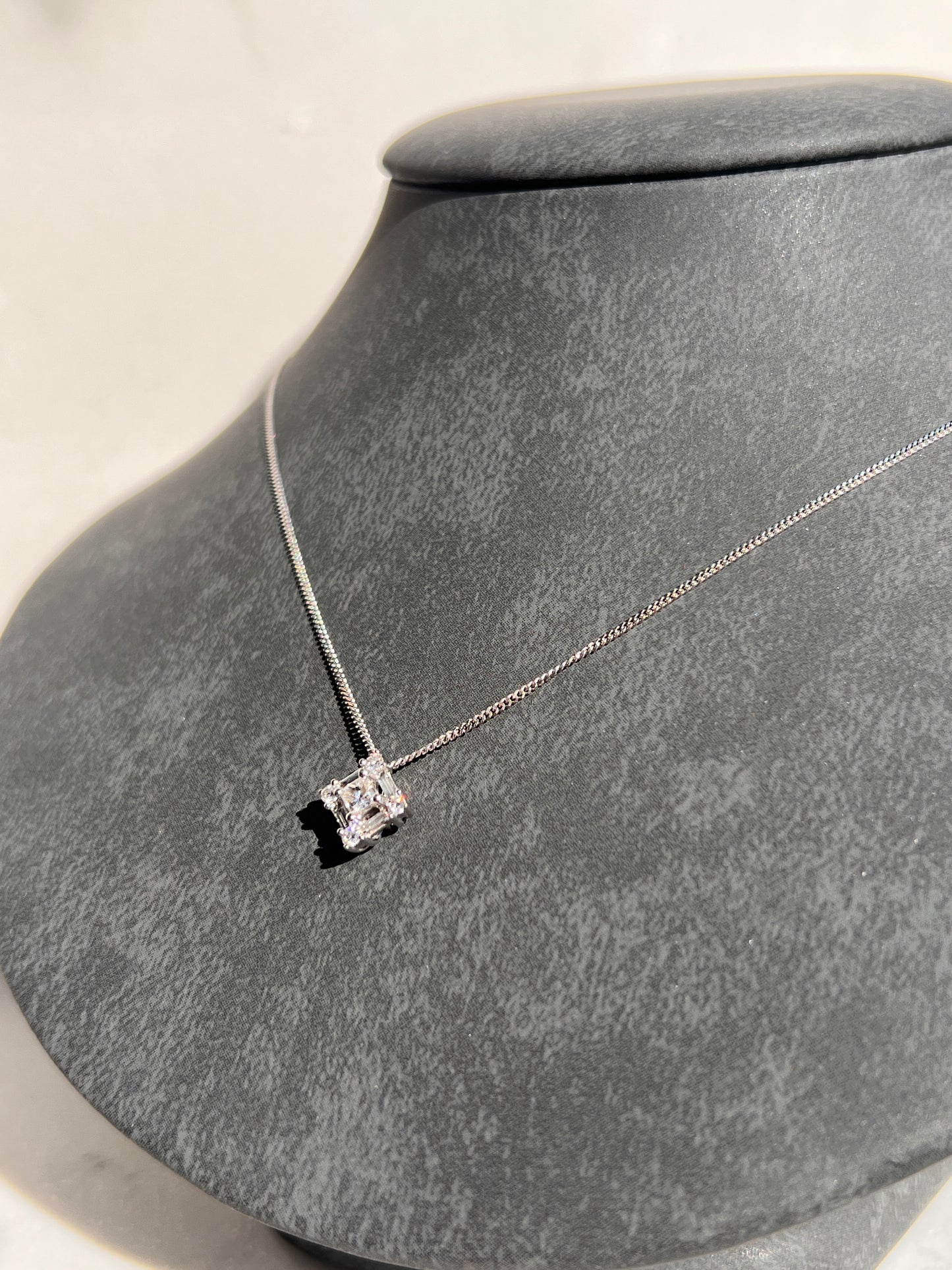 white gold diamond pendant