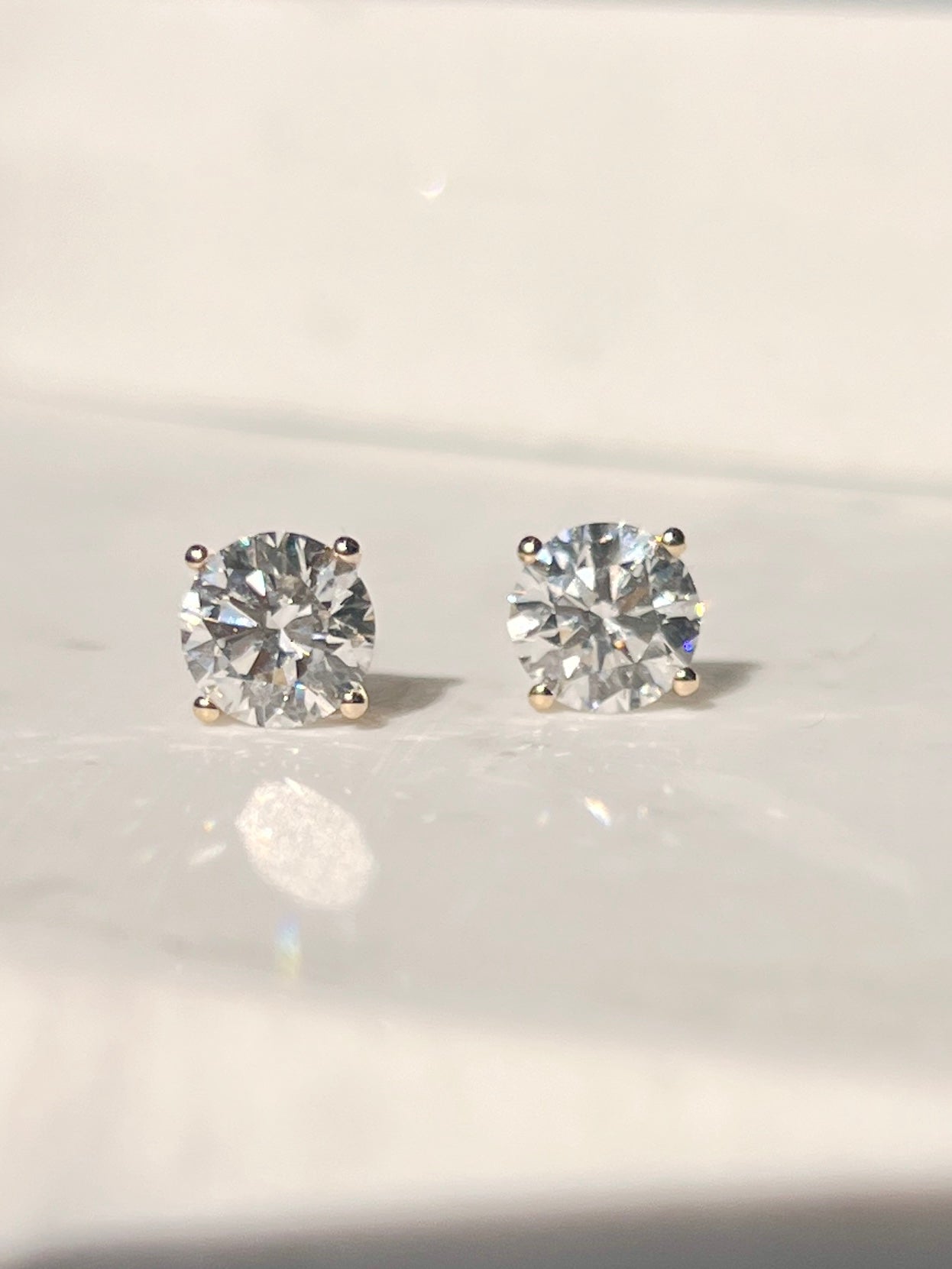 Lab-luxe™ 2.55ct Martini Setting Diamond Earring Studs 14Kt Gold