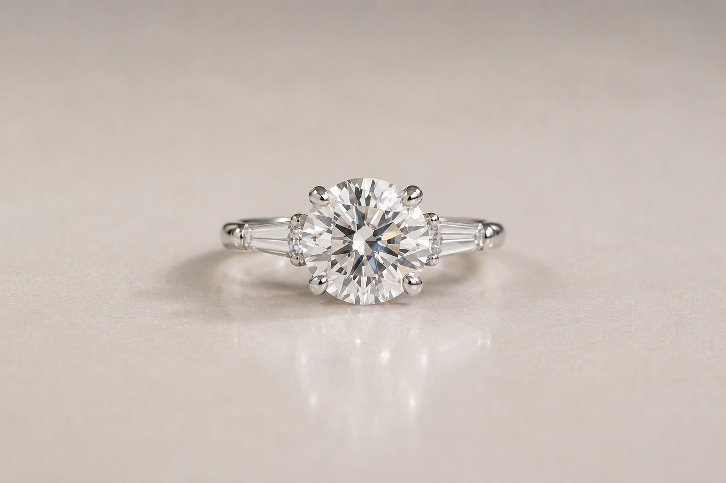 Arpage - 5.50ct Round & Baguette Cut Diamond White Gold Ring