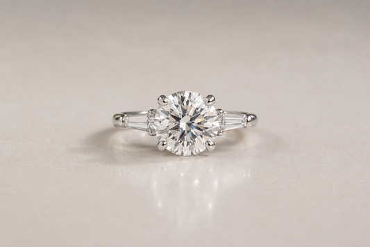 Arpage - 5.50ct Round & Baguette Cut Diamond White Gold Ring