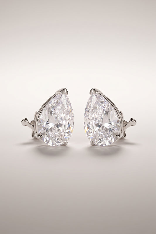 Starlet | Tilted 10ct Pear Studs