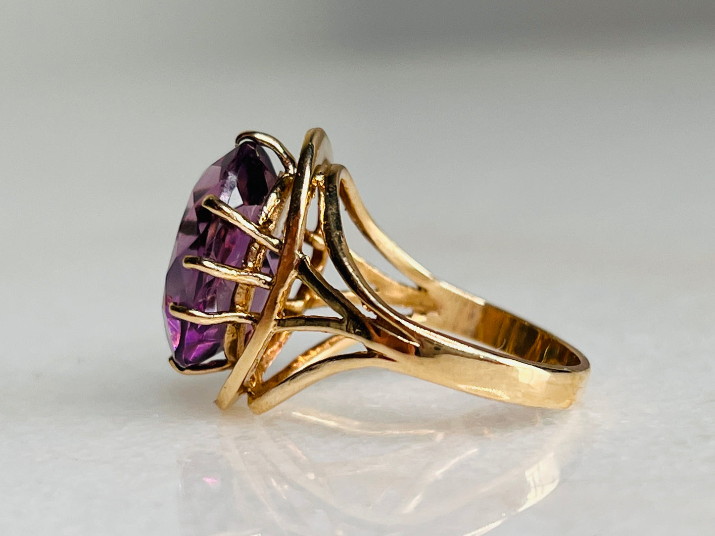 Alma - 5ct Natural Amethyst Yellow Gold Ring